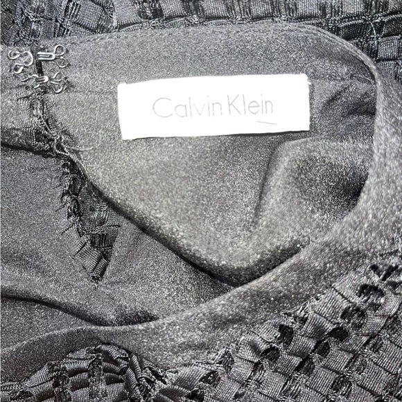 Calvin Klein black sleeveless layered blouse size L - Picture 3 of 4